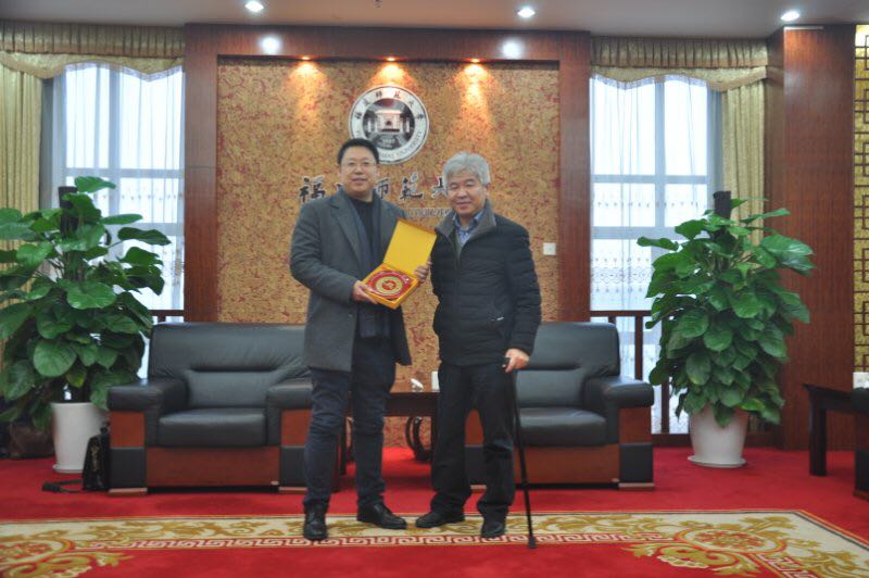 裕龙国际董事长受邀访问福建师范大学